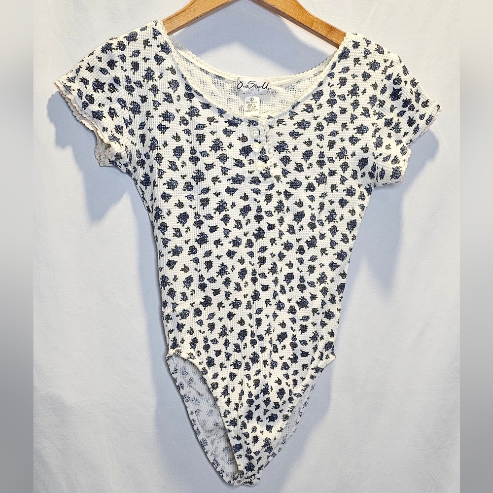 One Step Up 90s Vintage Waffle Knit Floral Body Suit